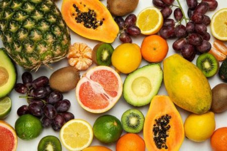 Des solutions simples pour utiliser les épluchures de fruits en permaculture